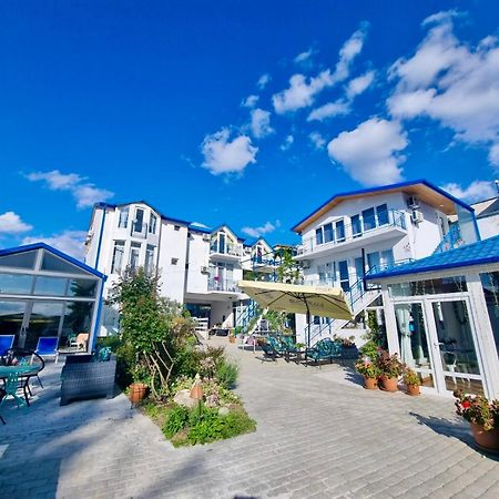 Laguna Beach Club Bazaleti Lake Dushet'i Exterior photo